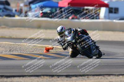 media/Dec-18-2022-SoCal Trackdays (Sun) [[8099a50955]]/Turn 2 (950am)/